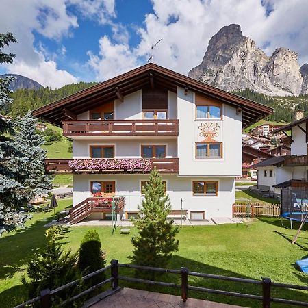 La Ciano Bed & Breakfast Corvara In Badia Exterior photo